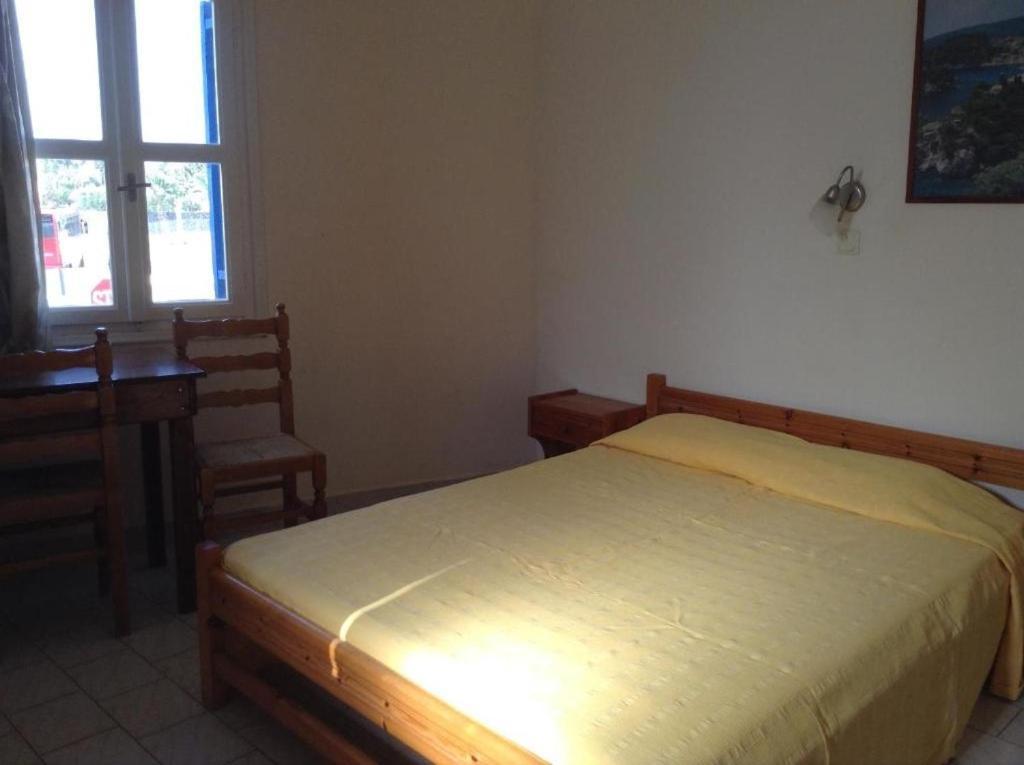 Rooms To Let Katerina & John'S Perissa  Dış mekan fotoğraf
