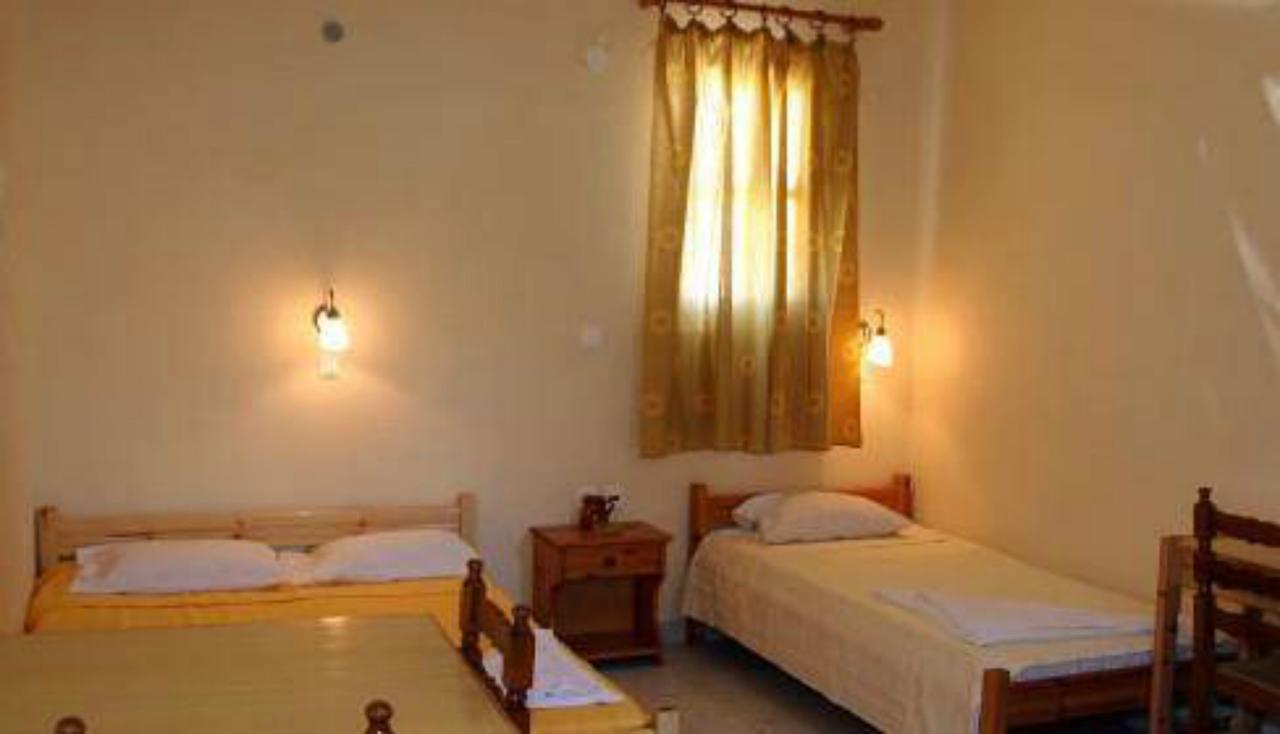 Rooms To Let Katerina & John'S Perissa  Dış mekan fotoğraf